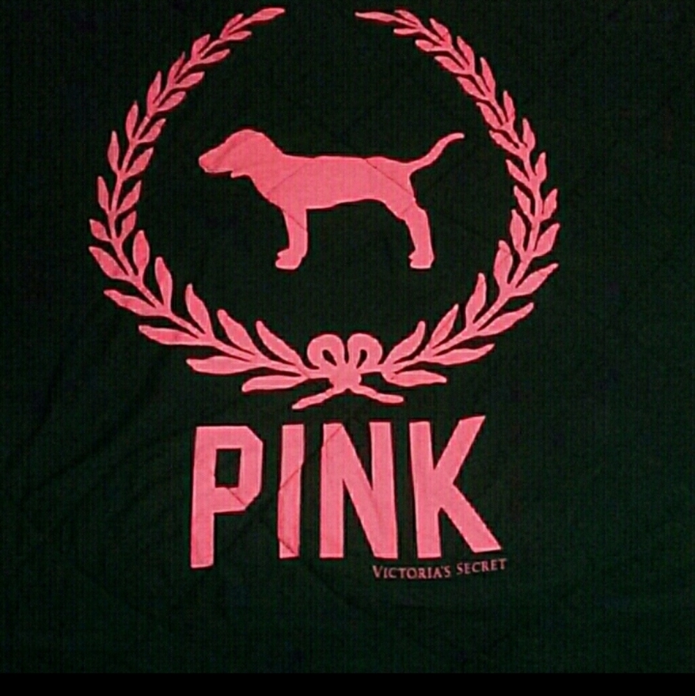 PINK VICTORIA'S SECRET DOG CREST COMFORTER WITH BOTH SETS OF SHEETS